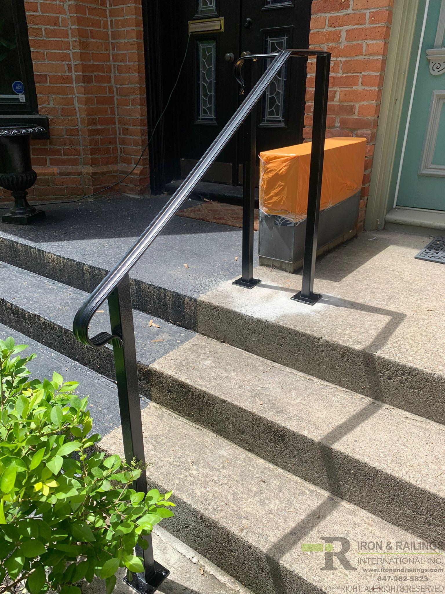 Hand Railing Rungs Hand Railings Gallery | Iron and Railings International Inc.