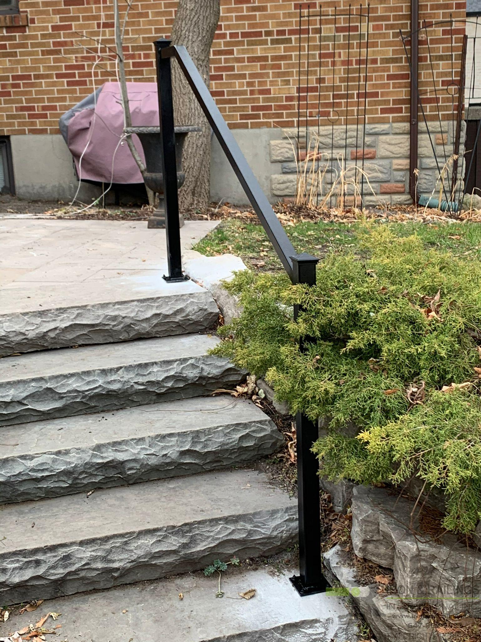 Hand Railings Gallery | Iron and Railings International Inc.